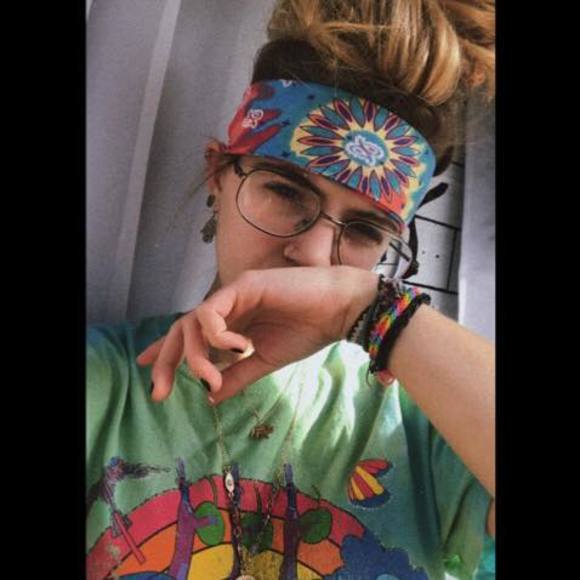 Meet your Posher, Haley - Picture 1 of 1